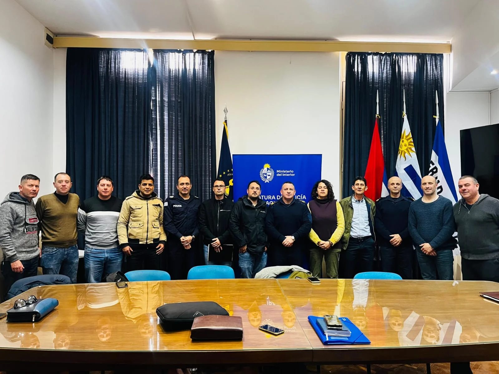 Reunión con el jefe de policía de TACUAREMBÓ y su equipo de trabajo